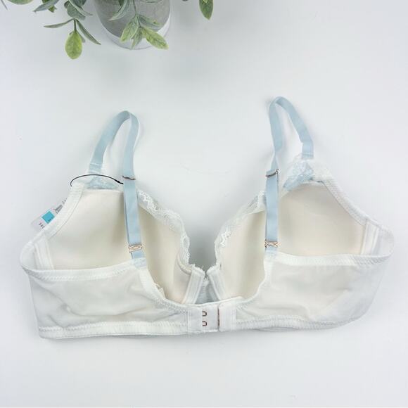Skarlett Blue White and Blue Lace Amour Bra Size 34C - Picture 3 of 4